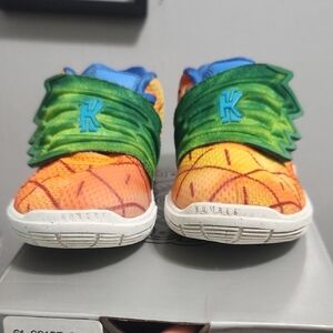 NIKE KYRIE 5 SPONGEBOB